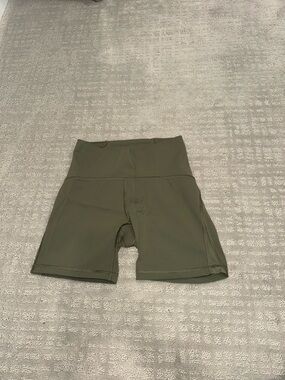 Lululemon Women’s Olive Green Athletic Biker Shorts